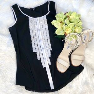 Sale 💕 NWT Sleeveless Blouse